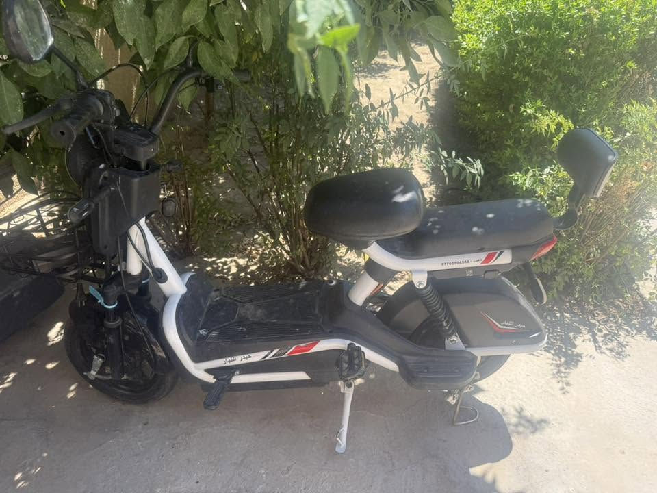 السلام عليكم ماطور شحن للبيع يحتاجله 100 بطاريات وشاحنه ويرجع جديد بقول المصلح ابني يريد اكبر لذلك دانبيعه سعره 110 التريده تعلق وادخللها خاص 
او الاتصال ع رقم
 ‭***********‬
