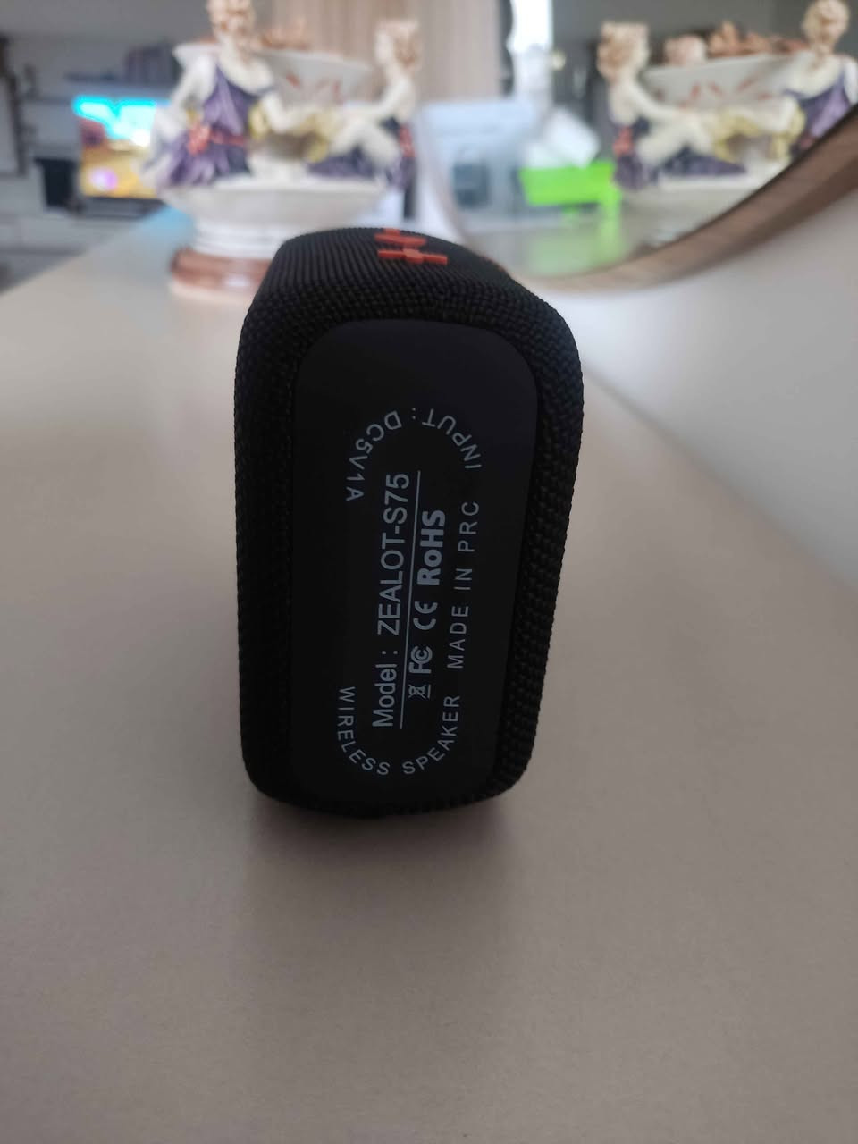 سپیکەری جۆری زیلۆتی ئەصلي دەنگی زۆر خۆشە بەقوەتە داوای 25000 دینارو موعامەلە ئەگەر موشتەریت تێل بۆ ژمارە *********** السليمانية, العراق
