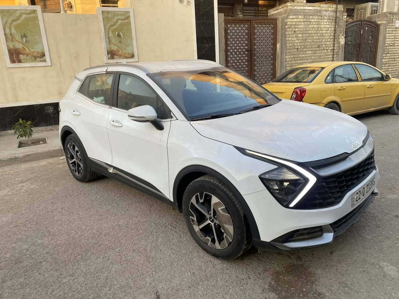 السلام عليكم
كيا سبورتج 2025 زيرو ماشيه. 600كيلو نص فول 
رقم اربيل مكان بغداد المشتل سعر 245 بي مجال 
رقم الهاتف ***********
