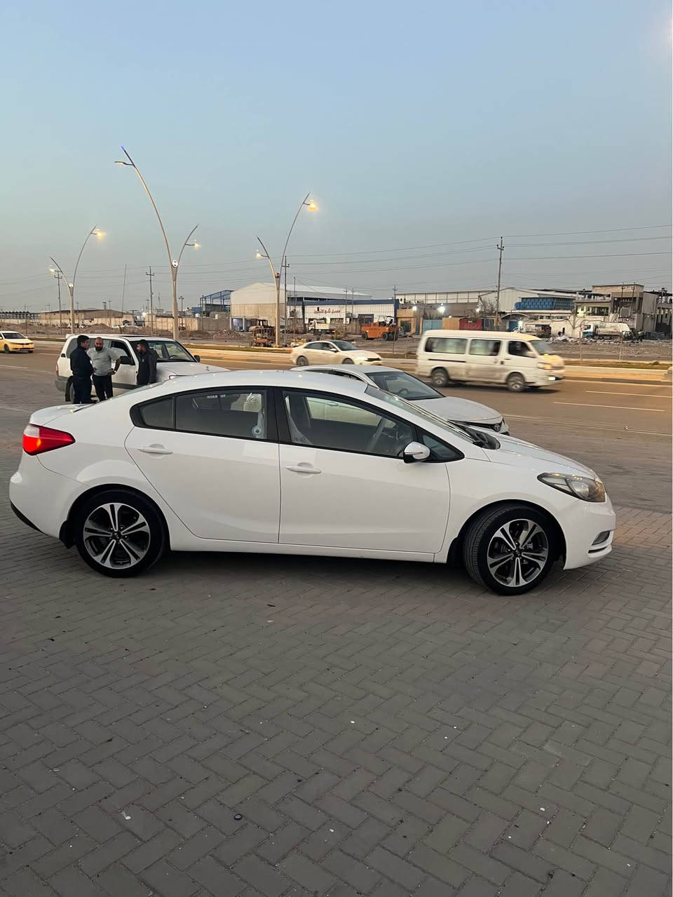 سيراتو مديل 2014 وارد خليجي كفاله من الضربه وتبديل وصبغ مكينه جديده 1600 حداديه جديده تخم تاير ويل كب جديد رقم اربيل جديد سنويه 30 سياره اي نقص مابيها سعر 127 مجال قليل كلش مايعجبك سعر اعبر منشور رقمي *********** مكاني حيانيه شارع 60 البصرة, العراق
