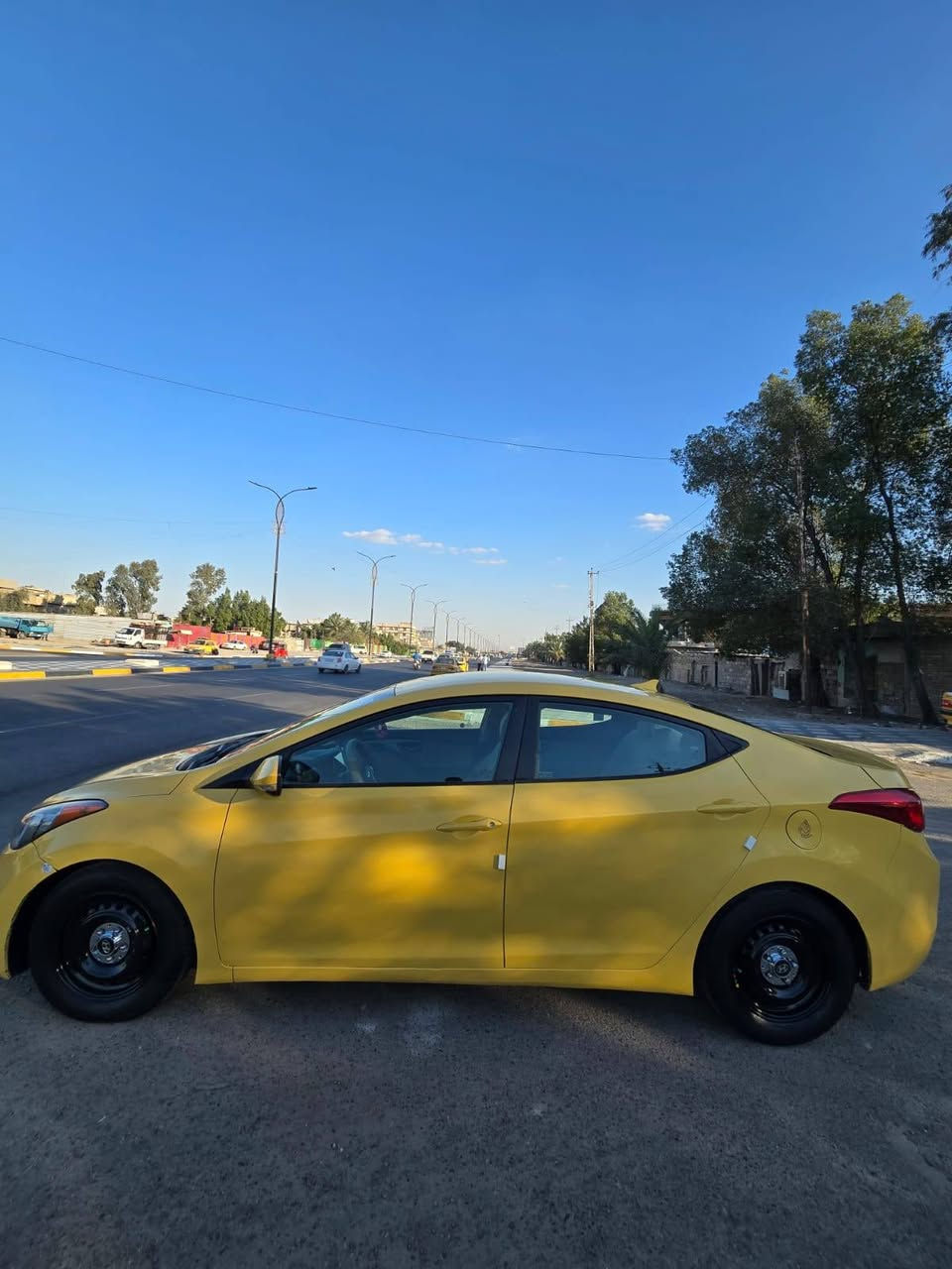 2012
النترا رقم بغداد الماني

داخل عسلي

سيارة بيها حادث مال امريكا جاملغ يمنة امامي

موضح بلصور

مكينة گير تبريد جدد 

صدر 80%

مكان السيارة بغداد الامين الثانية 
السعر 92

للتواصل 

***********
