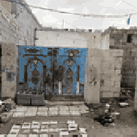 بيت حواسم لبيع  البيت بيه صاله وقرفه ومطبخ وحمام وساحه جبيره العنوان ح...