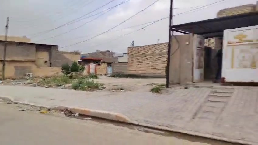 دار سكن للبيع زراعي الوحده مجاور جامع ابو عبيده الجراح على الشارع مباشر المساحه250م واجهه12ونزال22.5يحتوي على 4غرف نوم مع الملحقات الأخرى كما يحتوي على كراج كبيروحديقه سعرالدار115وقابل للتفاوض المراجعة مع مكتب علاء ابو غزوان للعقار الطارميه عمارة ابو صخر 📞 ***********و☎️***********ومن الله التوفيق للجميع
