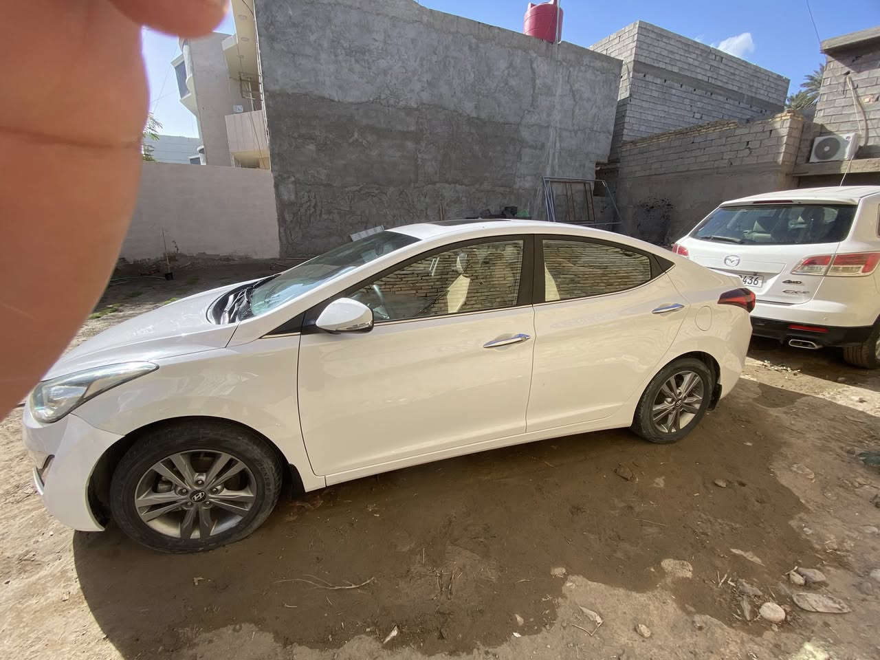 السلام عليكم 
النترا ٢٠١٥ وارد خليجي محرك ١٨٠٠ كير ومحرك خير من الله رقم بغداد باسمي فول مواصفات عدا البصمه تحكم استيرن فتحه مري شفط اشاير بالمري حساسات كامره شاشه بيها صبغ اثر طخات وبيها بارد كما موضح بالصوره حدادية جديدة سيارة كامله متصرف عيلها شي ترايها وين ميعجبك مكان السياره بغداد الجزيرة السياحه كميرة السعر ١٢٠ بيها مجال بسيط حك الجيه ***********
