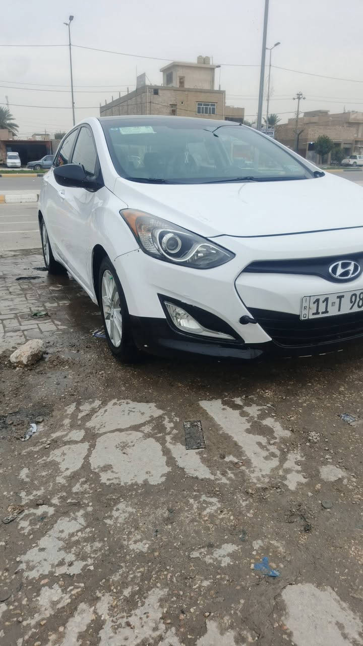 السلام عليكم اخوان النترا موديل 2014 السياره بيها اربع قطع صبغ بدون حادث جير ومكينه كفاله تبريد وحداديه فول السعر مالتها ب 87 وبيها مجال***********
