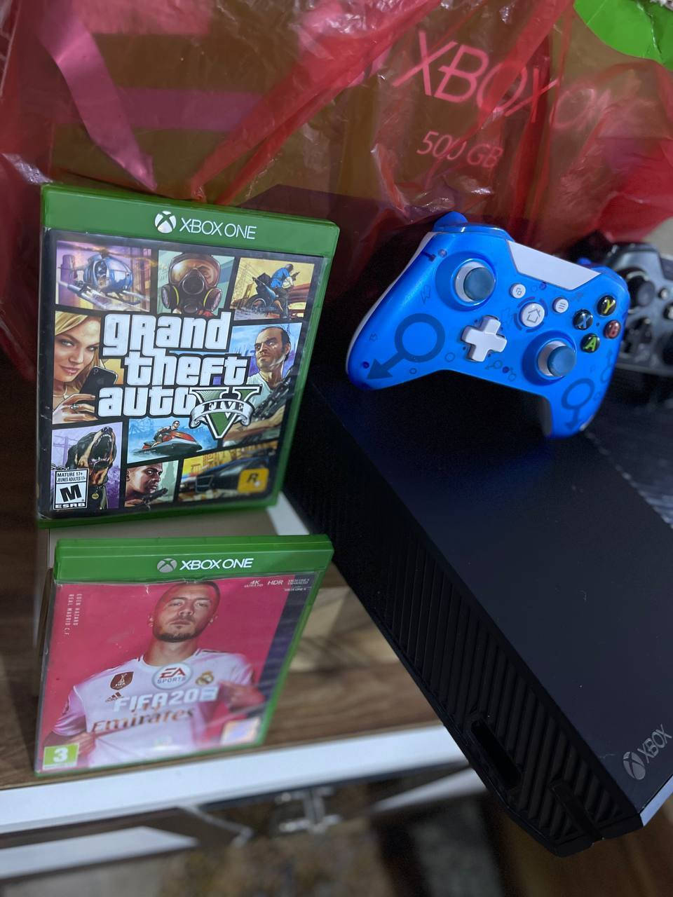 اكـس بوكـس ون
جهاز نظيف وكامل ملحقاتة ذاكرة 500
قرصين وحساب بي لعبة مشترينها دائمية
لا مفتوح ولا مصلح بعده بلاصق ضمان الشركة
(السعر 175) او مراوس مع موبايل
العنوان البصرة يم مستشفى المواساة
***********📞
