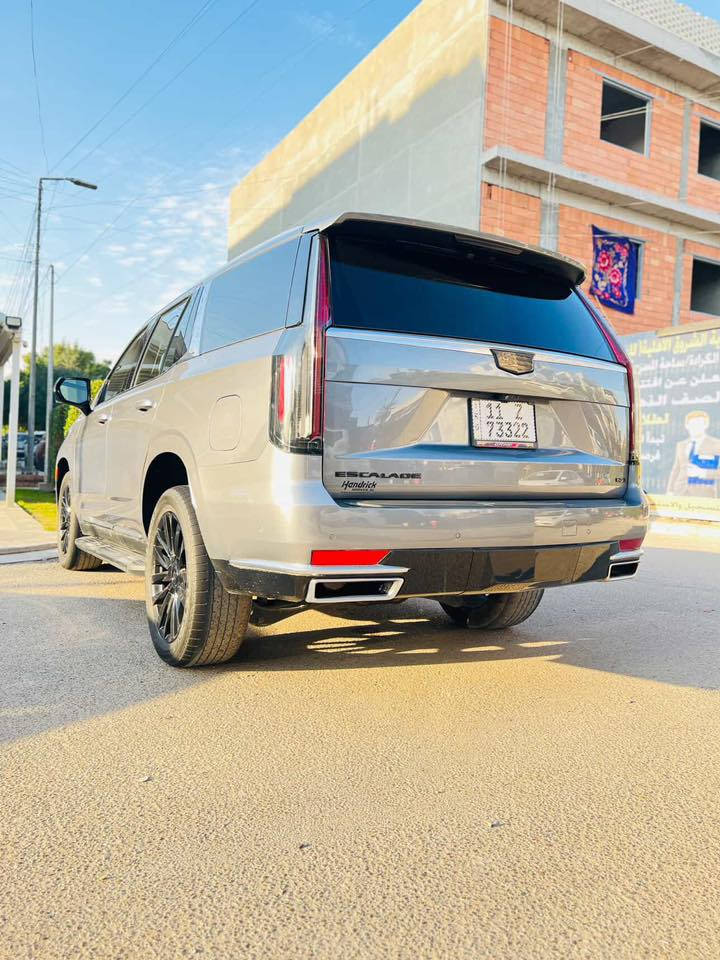 الفخامة الامريكية  ‎😍 ملكة الاناقة و الجمال 
كاديلاك اسكاليد  موديل 2021
السياره وارد امريكي 🌹

كفالة من كير من مكينة 6200و شرط الفحص 
عداد المسافة : 104899 ميل 

(ملاحظة) ..صور الحادث راسل واتساب ويوصلنك

المواصفات :🩵🔥
نقطة عمياء 
مري اوتو دم 
صندوق شفط  
نظام دفع رابع و خلفي 
شاشه كبيرة 
كامرة 4k
دمام صندوق
تشغيل عن بعد 
كاميرات 6
فورويل
كشن رجاج ‎
داتا شو 
بانوراما 
داخل لونين بيچي المرغوب 
جنطة ذكية جلاق 
رادار جانبي و امامي 
رادار تحديد مسار 
مسنات خلفية تدفئة 
كشن Vib منفصل 
مري شفط 
اشاير بلمري 
ويل 22
ذاكر ميموري خزن 
مسنات جلد 
اشعارات الكدلاك بل مري  
لدات 
اشاير ترحيب 
بصمات ٢
حزام ذكي 
كاميرا وسطية 
هاند بريك دكمة 
نظام سحب القطر 
مايك بجميع المقاعد 
نظام تجاوب مع السائق 
حاملات اكواب 
ثلاجة وسطية 

.السياره رقم بغداد انكليزي باسمي تحويل مباشر

العنوان :📍بغداد￼

للاستفسار الاتصال على هذا الرقم 
***********
