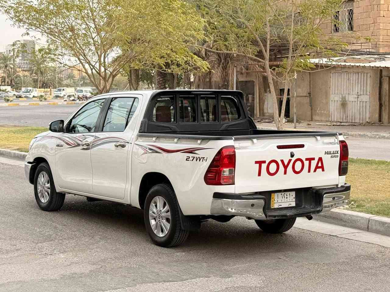 سلام عليكم للبيع بيكم هايلوكس موديل 2022 كويتي فول باب اول مكفوله السعر 248 فول موصفات قطعتين تبريد اشاير بلمري كفاله عامه سياره للستفسار ***********
