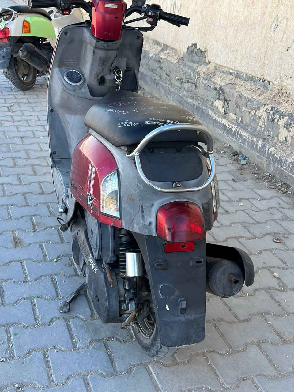 سلام عليكم بوليس نوزل حاويه مكفوله كفاله عامه مديل2010 مكينه ناعمه كهربائيات كلها شغاله ختم واحد وصل موجود  سعر 850وبيها مجال للشراي   عنوان كربلاء
***********. 

رقم الواتساب ***********
