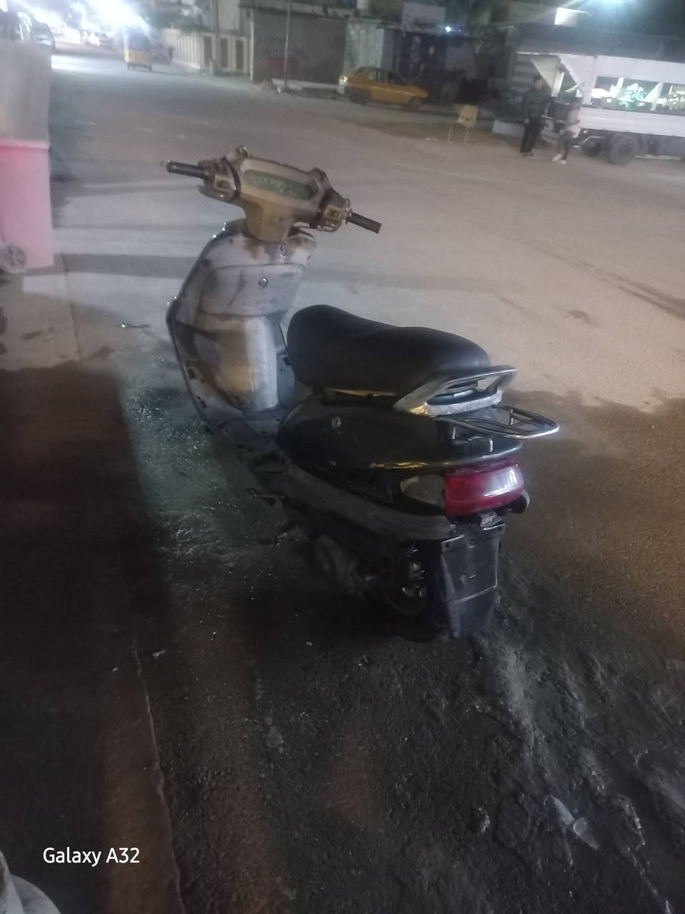 سلام عليكم دراجه سيام محرك gy6 السعر 100قفل عنواني زعفرانيه


**إذا كنت صاحب هذا الإعلان وتريد حذفه لأي سبب، رجاءا أرسل رسالة إلى الدعم الفني**