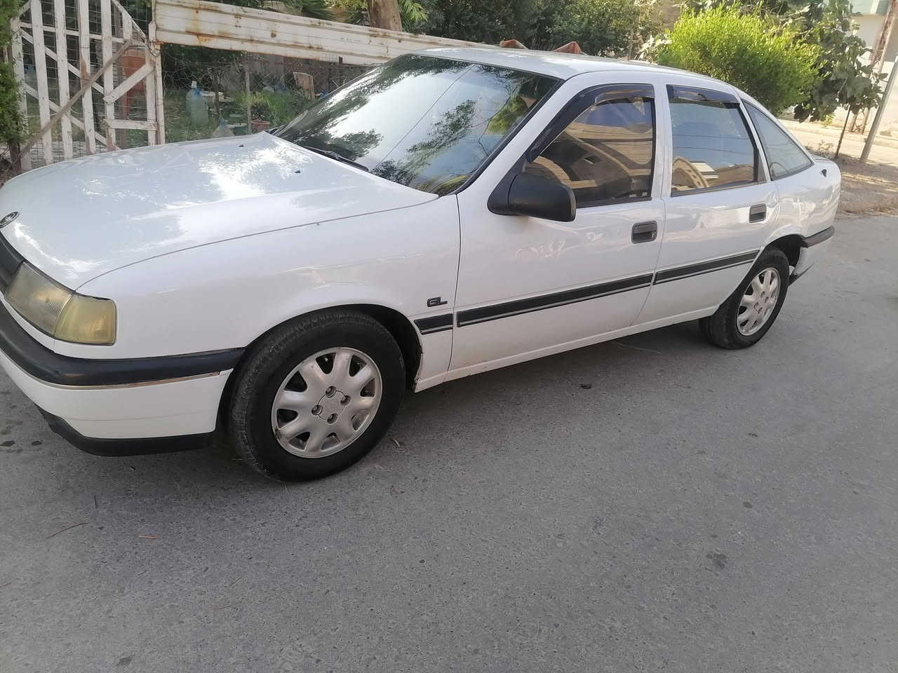 سلام عليكم اوبل فيكترا للبيع موديل 90 محرك 16 بي بصرف باسم الشرعي تحويل مباشر السعر 45 وبيها مجال صبغ ما بيها فقط الدوائر صبغ شركه نظيفه السياره كهربائياته كلها كامله وكربون بانزين


**إذا كنت صاحب هذا الإعلان وتريد حذفه لأي سبب، رجاءا أرسل رسالة إلى الدعم الفني**