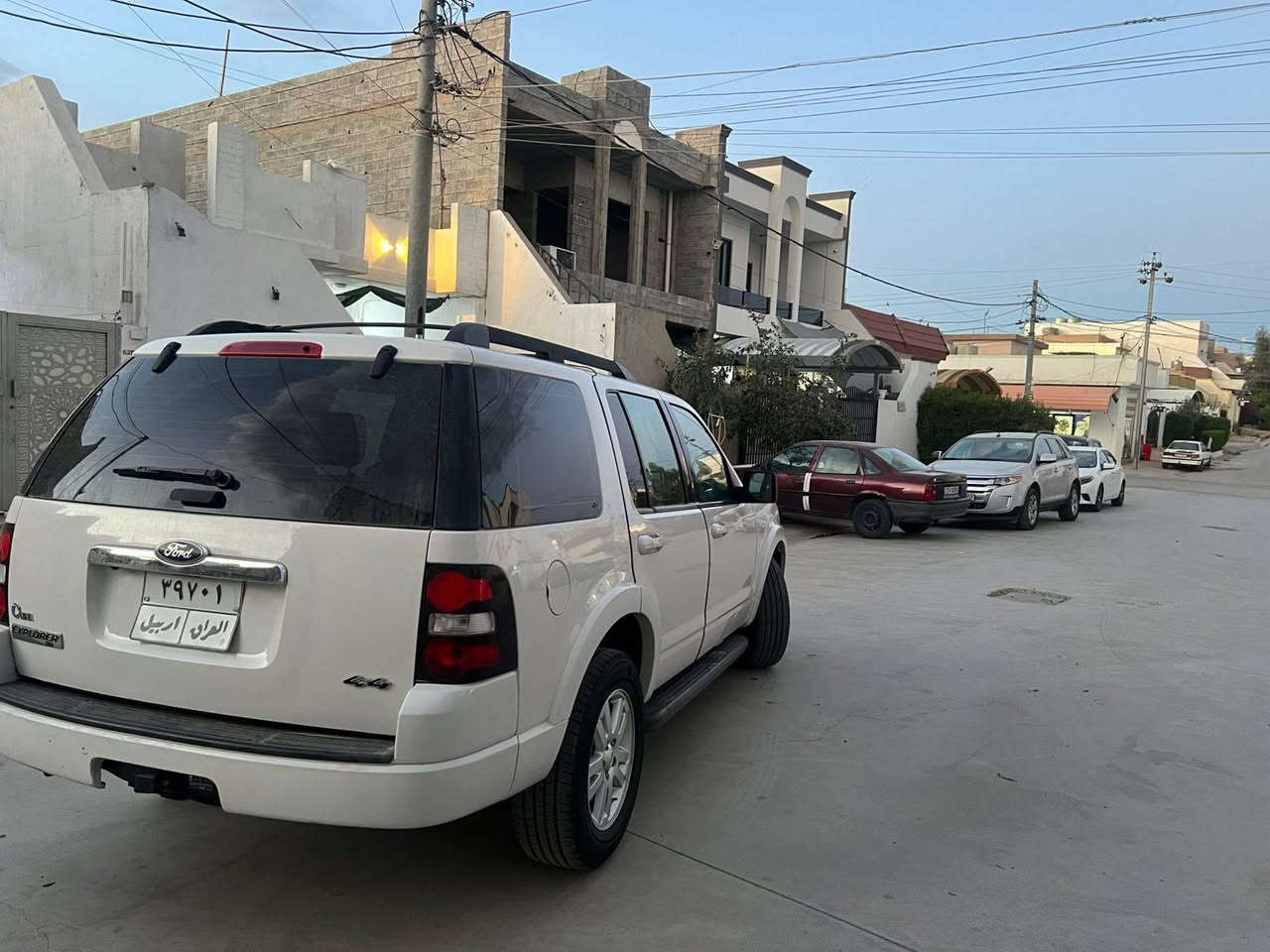 فورد اكسبلورر نيفه ٢٠١٠ كلين سلايت ابيض رقم اربيل سياره جديده ٧ راكب تبريد مركزي ٤ تيرات جديد محرك ٦ سلندر 4.0 المحرك المرغوب *********** كركوك, العراق
