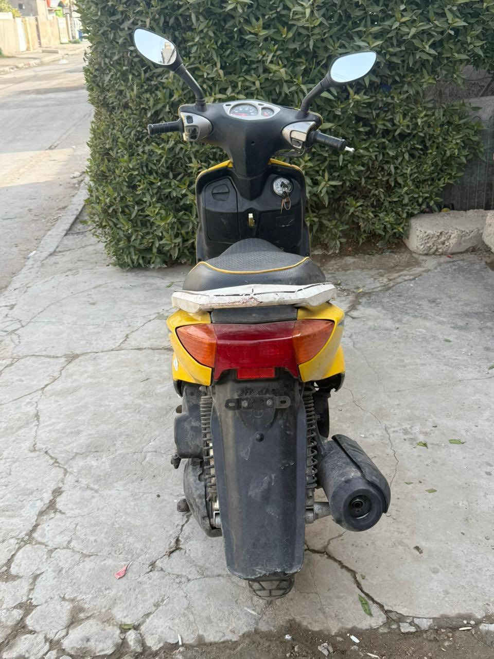 السلام عليكم اخوان دراجه للبيع سكنس للبيع نثيه خطين ياباني سرعته 110.  دراجه نضيفه
المكان : بغداد/ الكرخ
السعر : 600 
الرقم : ***********
