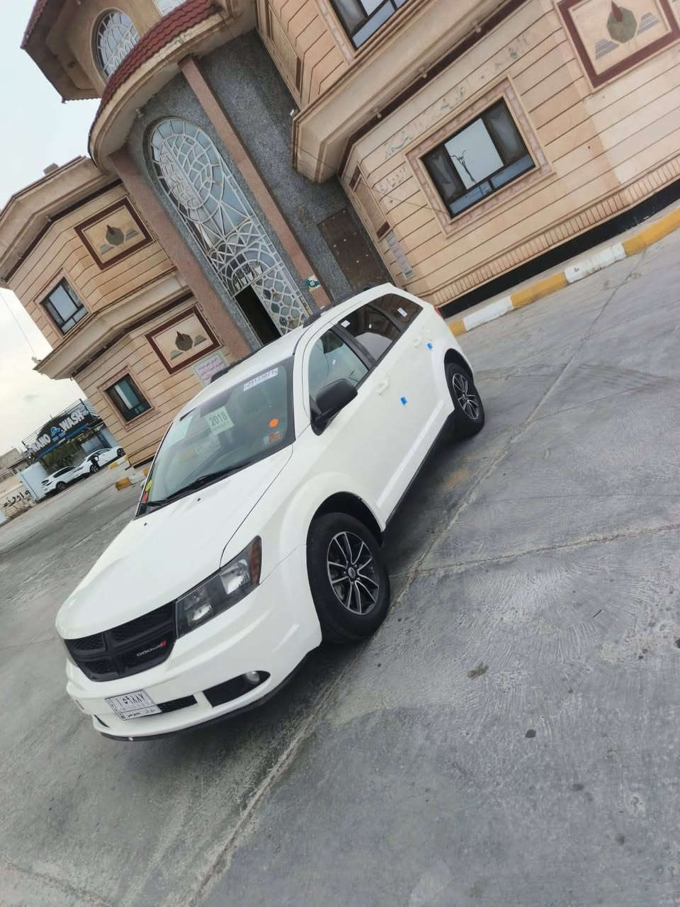 جورني 2018 امريكي  السعر (100)
***********
 محرك 2400 مكينه وگير كفاله حداده نضيفه 
مصبوغه احزام 7راكب رقم ذي قار تحويل مباشر 
عنواني البصره البصرة, العراق
