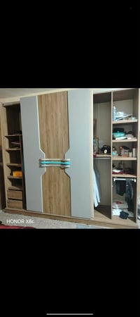 للبيع • بيش الغرفة • غرفه اخشاب
