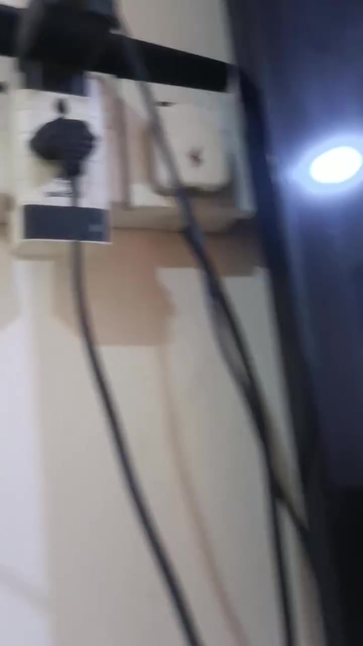 سلام عليكم اكس بوكس ون اس حلو ومرتب نضيف مستخدم قليل حسب العطله كامل ملحقات كدامكم ذاكره واحد تيرا بي76لعبه شتريد بي كلشي بي حتى حرب قتال زومبي مغامره بناء كلشي بيه الي يعجبك ملاكمه وماين كرافت يعني العاب ماتكدر تعددها وبي حتى حرب طيارات وسيارات سباق وسباق دراجات وبيسكلات يعني ونسخ من عمر لو تضل تلعب يوم كامل ما تمل لان كلشي بي وحلو ومرتب يعجبك وجهار جبار ووحش بمعنا الكلمه وبي همان جراند وفيفا وبيس طبعا الجهاز مابي ضمان بس تريد افحص كدامك وكدام عينك واذا تريد اعلمك شلون تشغله ومدري شنو طبعا اني من جبته صاله سبوعين اول سبوع اني استخدمه بس سبوع الثاني عفته لان عندي بايسكل واروح للنادي العب طوبه وأمور بس هوه يونس يعني من تاخذه الموبايل تنسا بس من تريد تنام وبي حتى قناص حرب مثل البوبجي كامل ملحقات تاخذه هوه والقرص نالته فول ومكفول وماتخسر شي🔴🔴🔴مكان نجف نصر ميلاد مقابيل ماكولات المذاق أو صورت السيد🔴🔴🔴للستفسار او تواصل خاص او واتساب افضل وتكدر تأخذ معلومات***********🔴🔴🔴 سعر غالي والزمن رخيص90وبي مجال لعيون الطيبين وتدللون علينا وتحياتي جميعا
