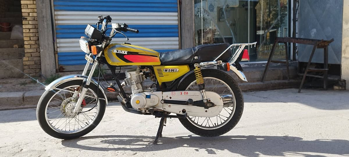 نامه موديل 2022 أوراق اصولي
أوراقها كامله لترقيم
مكفوله كهربائيات كلها شغاله
سعر 850 وبيها مجال قليل 
مكان ذي قار قضاء دوايه
***********
