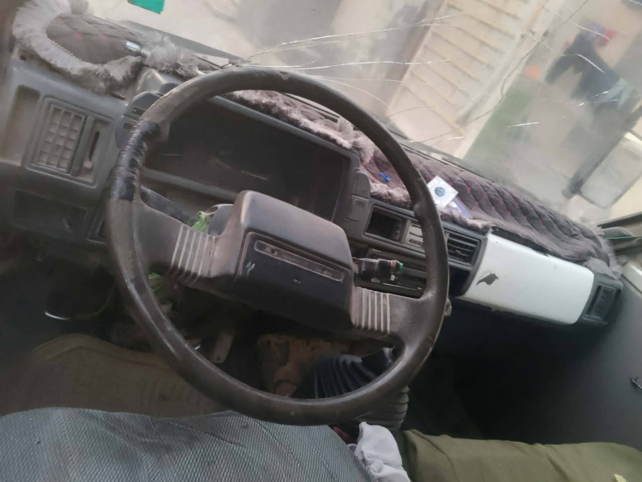 سياره محرك حداديه اكسل باتري كهربائي كير كله جديده مكان حله نادر محط العرفان *********** سعره 21 $ وبي مجال حق الجيه
