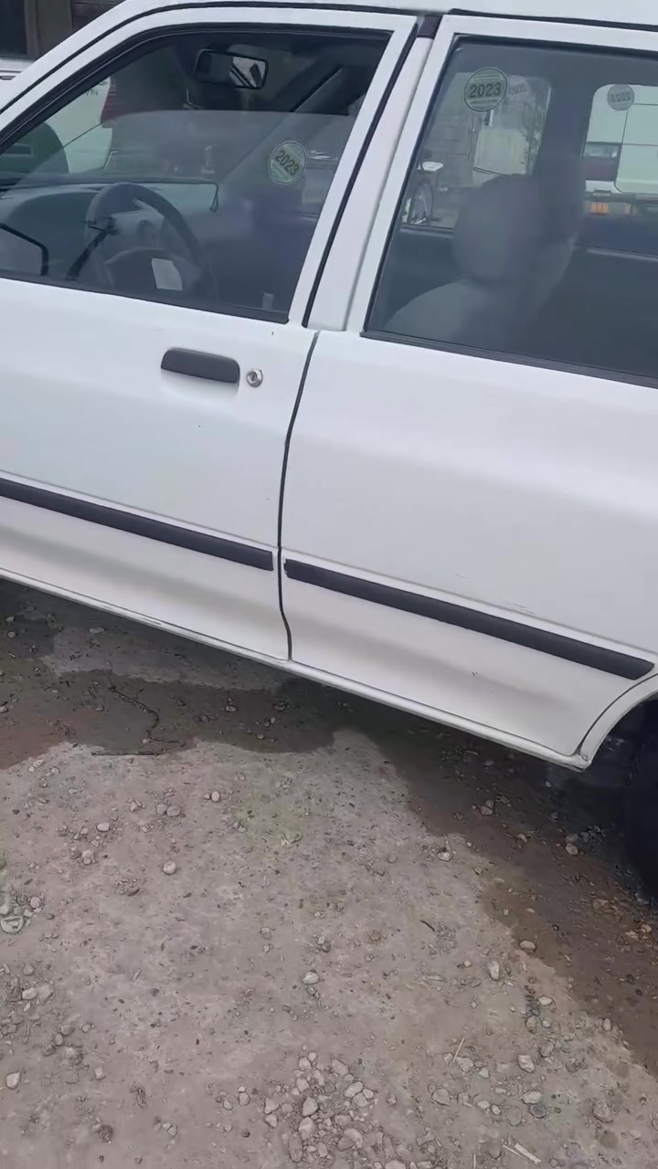 للبيع مكفوله كفاله عامه مديل ١٥ ابيع كوم حديد السعر ١٧ العنوان النجف ناحيه الحريه  راقم الموبايل ***********
