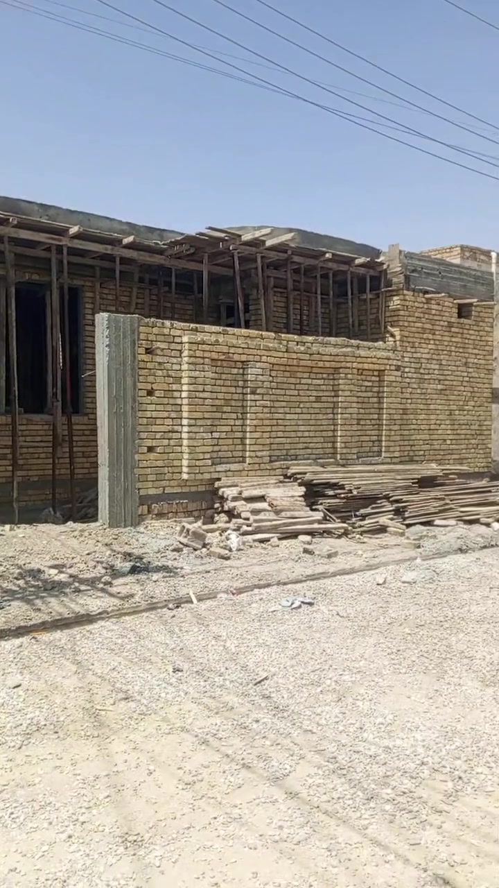 هيكل مربع ركن للبيع
بناء جديد حي الإمام الرضا
المساحة 125 متر
بي درج خارجي للشقة الفوك

أتصال ***********
