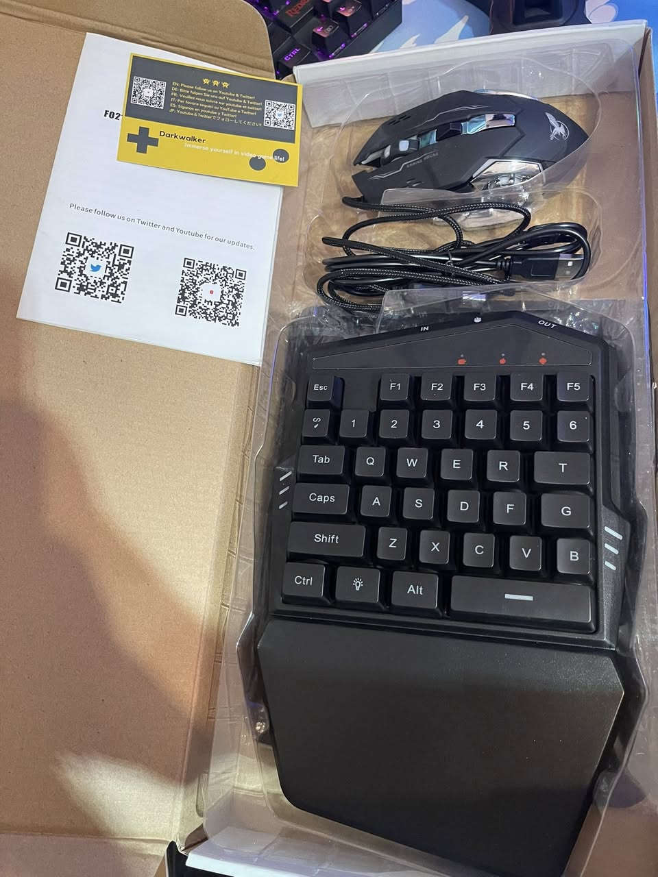 من رخصة الادمنية
كيبورد وماوس
السعر 17 الف شامل التوصيل


**إذا كنت صاحب هذا الإعلان وتريد حذفه لأي سبب، رجاءا أرسل رسالة إلى الدعم الفني**