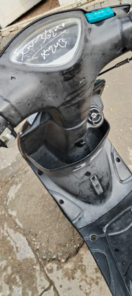 السلام عليكم دراجه ماكس عدله للبيع مستعجل عله بيعتها عوزها باتري لومكثف مال شحن محرك ناعم دراجه نضيفه سعرها ٤٥٠ قفل مكاني كربلاء رقم الهاتف ***********
