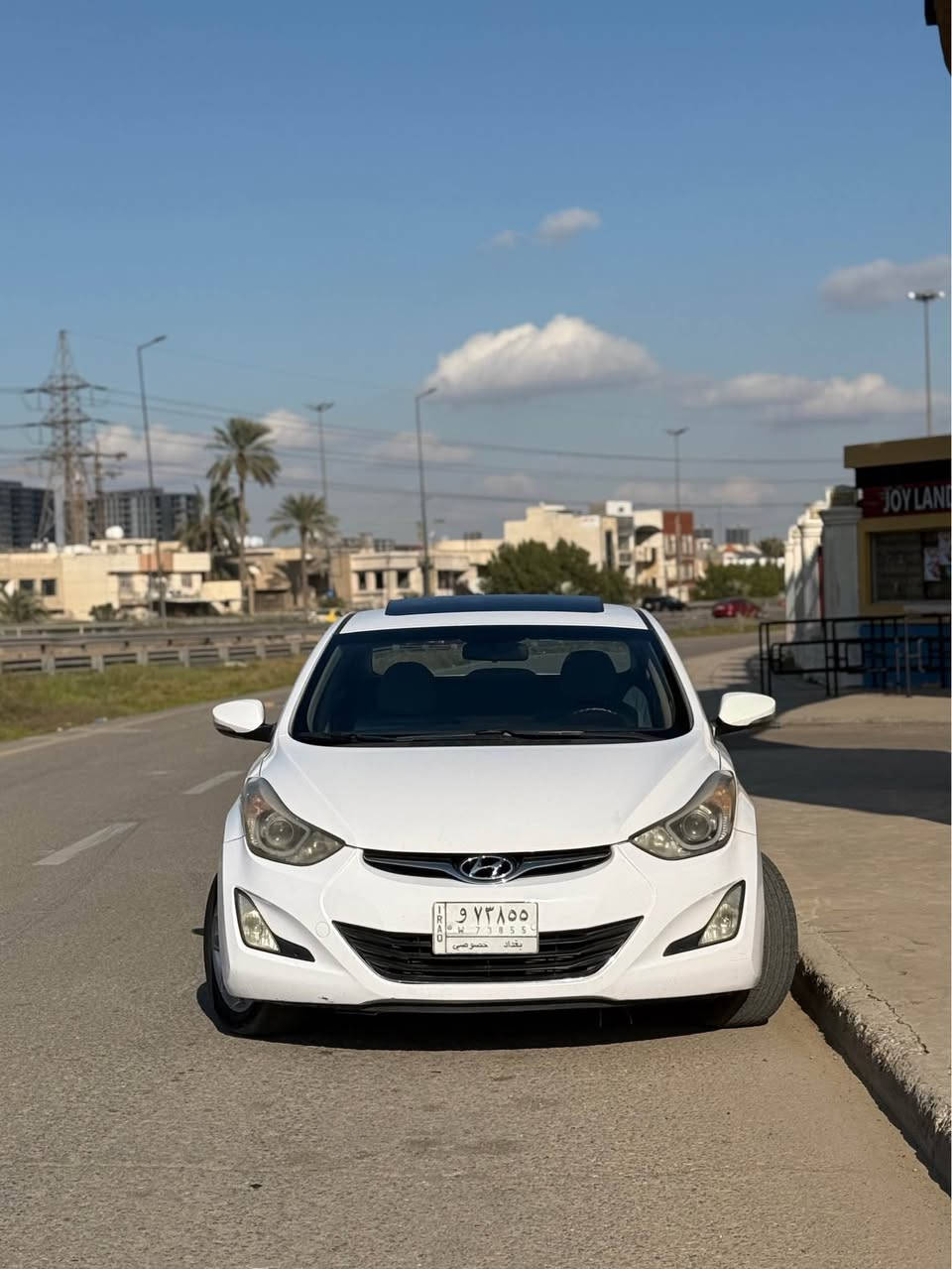 النترا 2015( ✨خليجي ابيض ✨)
🔺رقم بغداد  باسمي 
🔺ماشية 133 km
🔺حساسات خلفية 
🔺شاشة + تحكم ستيرن
🔺فتحة سقف 
🔺قطعتين صبغ 
🔺قطعتين تبديل 
السيارة كاملة من كل النواحي 
حي الجامعة 
***********
السعر 113 بغداد, العراق
