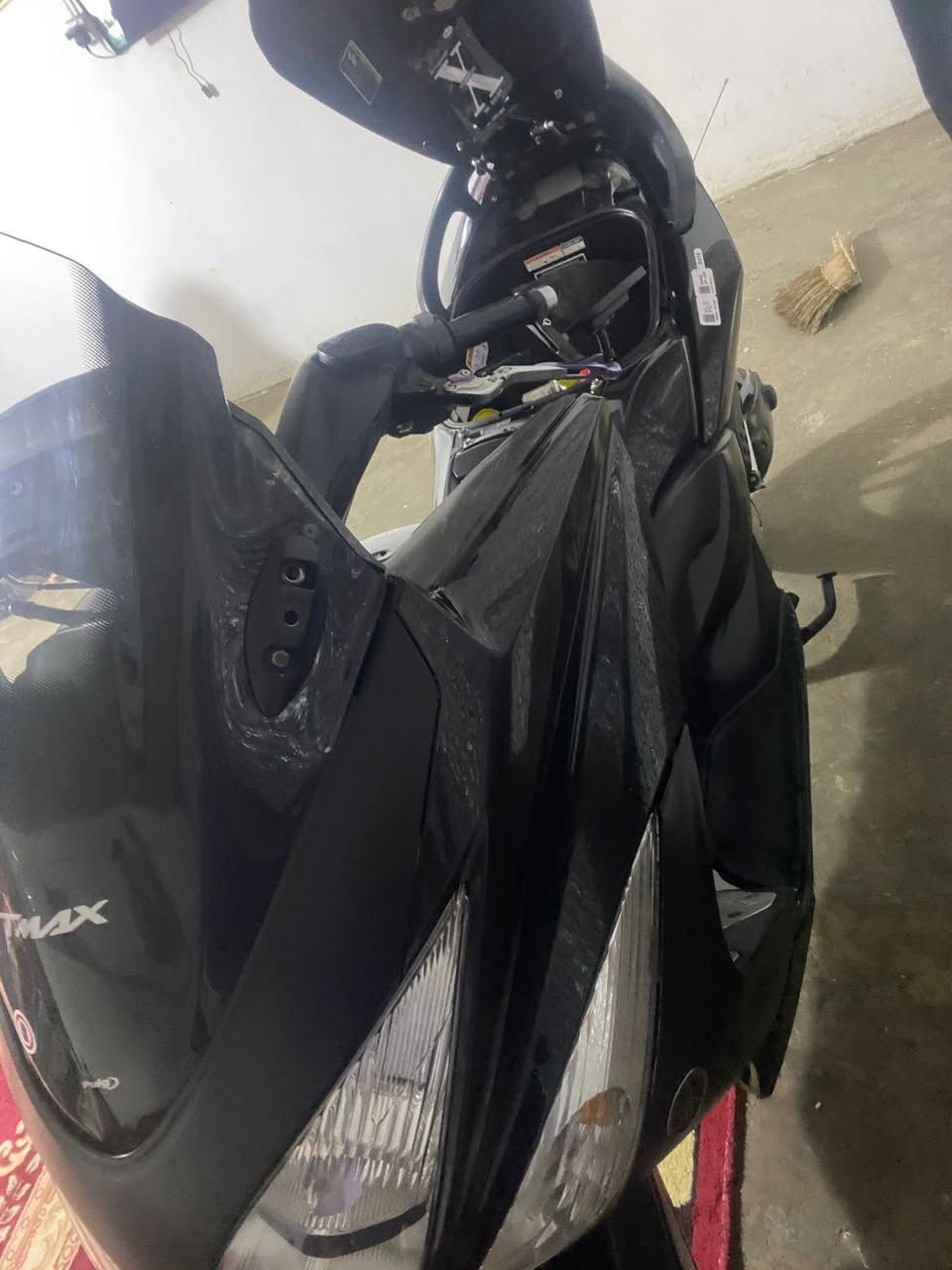 يا الله السلام عليكم تي ماكس2011 دراجة مكفولة كفالة عامة من الزلغ ماشية17 الف حقيقي الدراجة ما طالعة شهرين من البيت مغطيهة وعايفهة ليل شارعنة محفور   الدراجة برغي مال ملعوب بيهة كلة على البلادي نازلة من ماهر الكناني مكاني بغداد الحيسنية الرقم ***********
