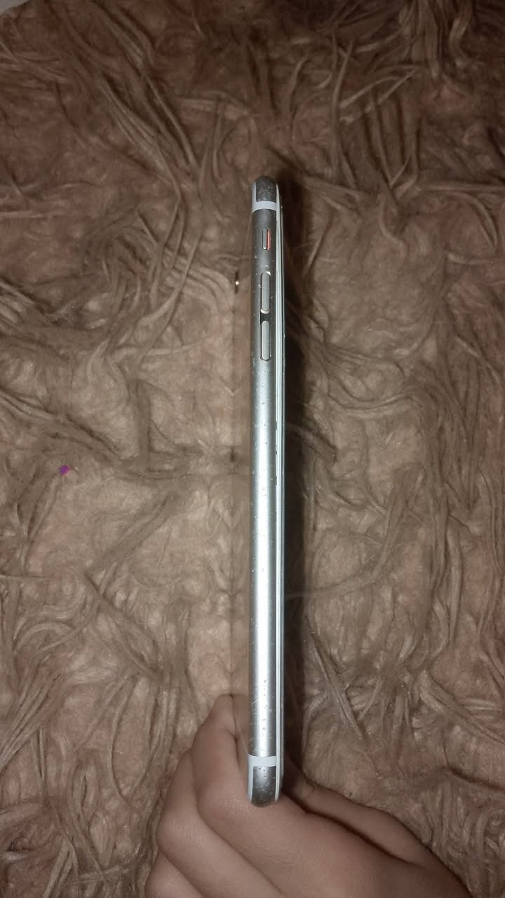 السلام عليكم هذه ايفون 6 بلس لون ذهبي  بس عطلان كارتونته موجوده ب40 وبي مجال للشراي


**إذا كنت صاحب هذا الإعلان وتريد حذفه لأي سبب، رجاءا أرسل رسالة إلى الدعم الفني**