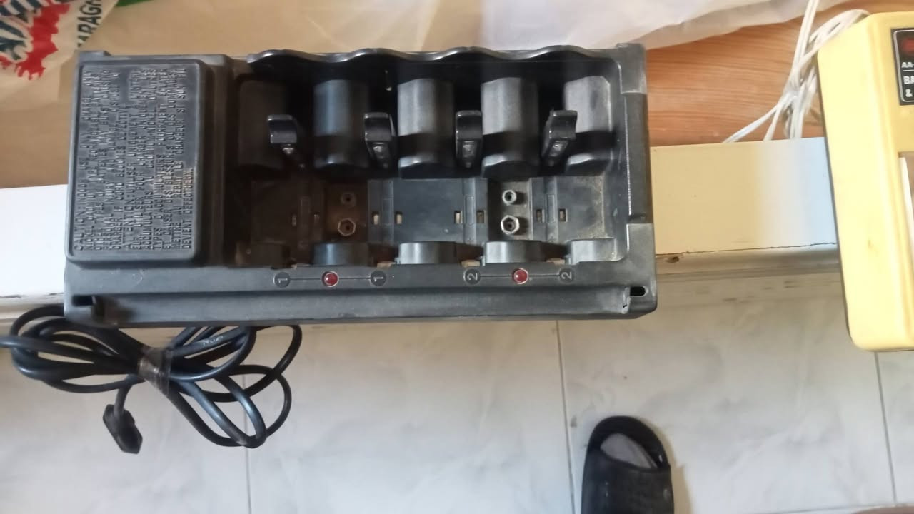 متوفر لدى كاميرات تصوير.. وشواحن نيكل كاديوم..2حامل شمسيه الاستوديو... فلاشات..حامل كاميرا


**إذا كنت صاحب هذا الإعلان وتريد حذفه لأي سبب، رجاءا أرسل رسالة إلى الدعم الفني**