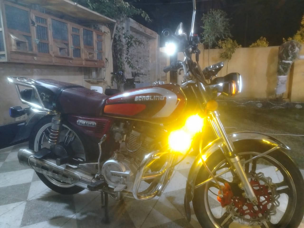 السلام عليكم
دراجه سيفان 2025

كفاله عامه

مثل ما موضح بالفيديو

أوراق اصوليه كامله مكمله

السعر 750 وبيها مجال حك الجيه

مكان الدراجه كربلاء الحسينيه ام الحمام

للاستفسار اتصل

***********
