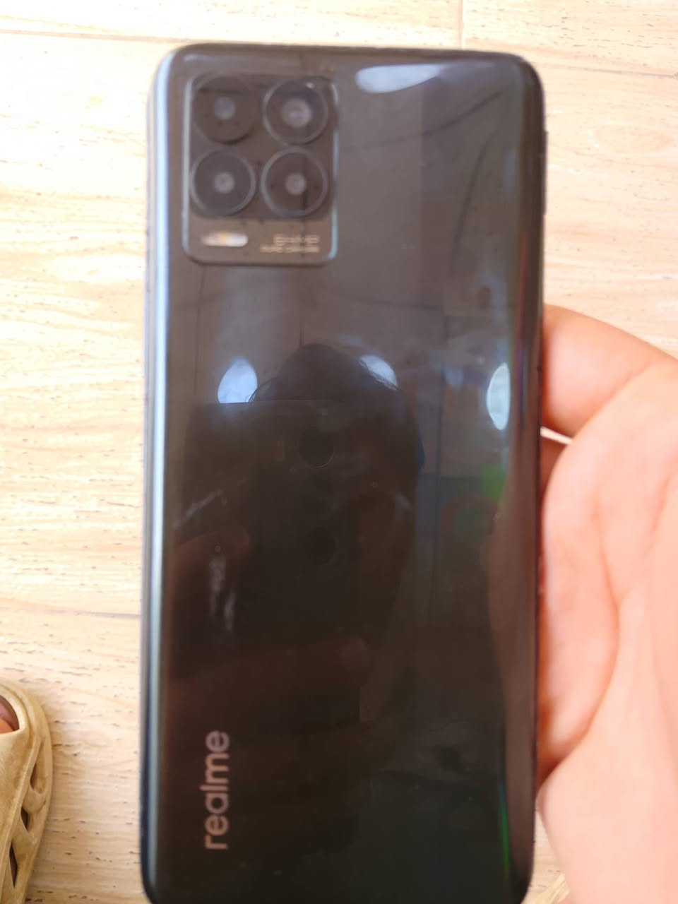 جهاز ريلمي نضيف يخبل فقط مبدل شاشه وكاله ذاكره128 معالج 8 جهاز كلش مرتب وحلو سعر 80وبي مجال لشراي تواصل: ***********
