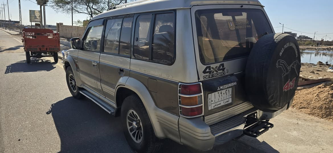 السلام عليكم ميتسوبيشي ٩٢ خليجي مكفوله يسره بلادي  سعرها ٧٥ بيها مجال 
البصرة الفاو 
تواصل على رقم‎0770 705 1187
