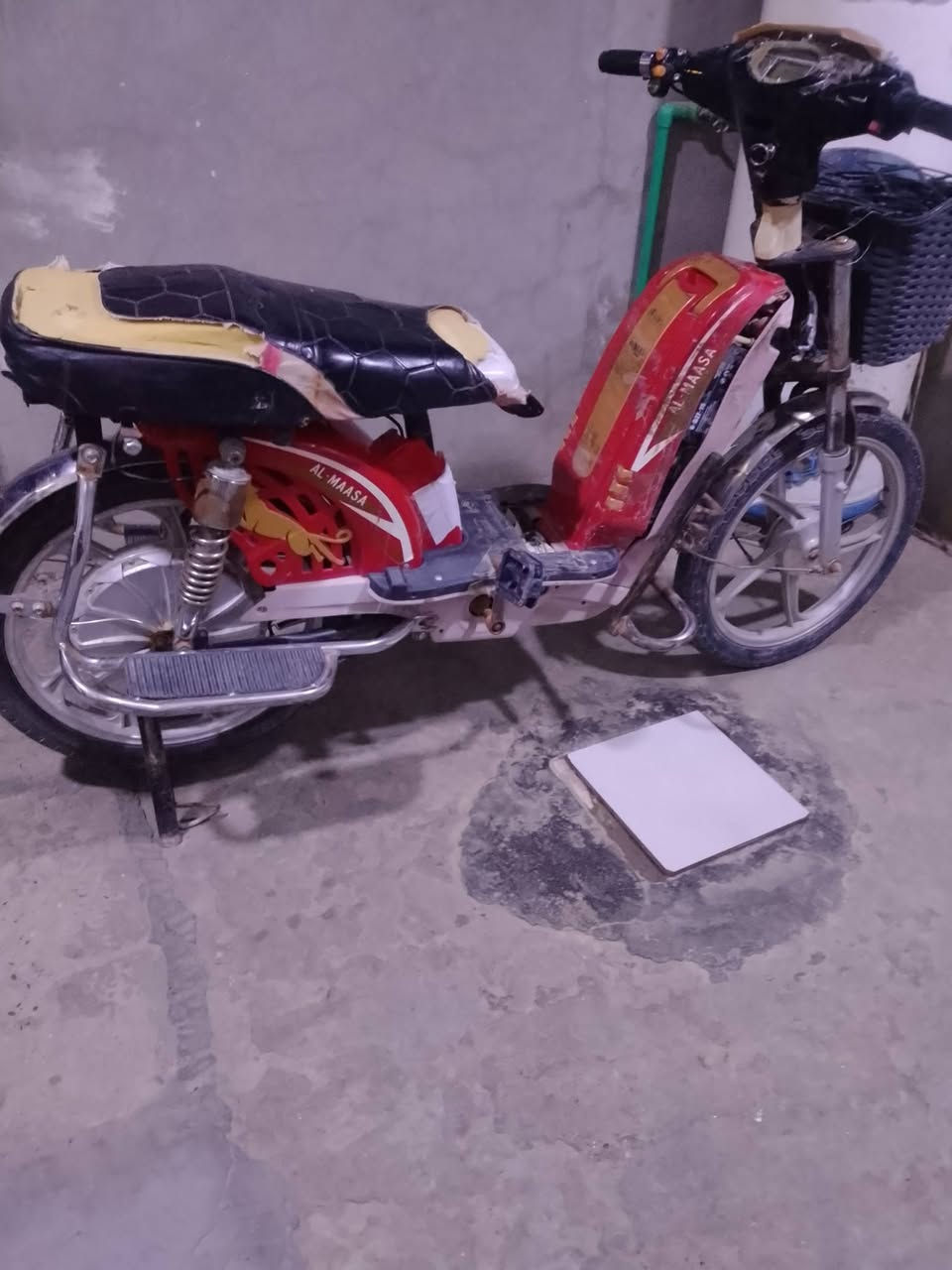 ماطور شحن للبيع بطاريات فول كشر نضيف بس يرادله ترتيب ماطور خير من الله مال روحه وجيه ع كد الحال سعره 150وبي مجال مكان جولان


**إذا كنت صاحب هذا الإعلان وتريد حذفه لأي سبب، رجاءا أرسل رسالة إلى الدعم الفني**