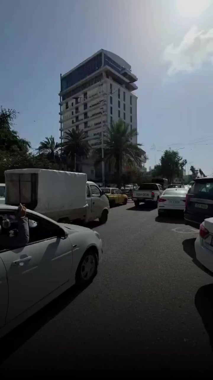 عرەبی / کوردی

فرصة تجارية ذهبية بكركوك - طريق بغداد 📢
لأصحاب الشركات والمشاريع الكبيرة.. بناية تجارية حديثة وفخمة للإيجار بموقع استراتيجي شارع المحافضة.
1️⃣ الطابق العلوي: مساحة واسعة وتصميم حديث،
2️⃣ السرداب (القبو): مخزن واسع وأمين، وبيه ميزة إنو يتقسم أو يتأجر (بشكل منفصل) حسب حاجتكم.
✨ ليش تختار هذا الموقع؟
لأن شارع المحافضة هو الشريان التجاري بكركوك والحركة بيه ما توقف، يعني مشروعك راح يكون گدام عين الكل وضمان للنجاح.
📍 الموقع: كركوك - شارع محافظة  - قرب فلكة المحافظة القديمة.
📝للأستفسار آكثر مراجعة عقارات الخليج أو اتصال بالأرقام التالية:
📞 [***********]
📞 [***********]
📞 [***********]

—————-

دەرفەتێکی بازرگانی لە کەرکوک! 📢
بینایەکی بازرگانی نوێ بۆ کرێ لەسەر ڕێگای سەرەکی بەغداد.
🔹 نهۆمی سەرەوە: گونجاوە بۆ پێشانگا و کۆمپانیاکان.
🔹 ژێرزەمین (سەرداب): کۆگایەکی گەورە (بە جیا یان پێکەوە دەدرێتە کرێ).
📍 ناونیشان: کەرکوک - شەقامی پارێزگا - نزیک فلکەی پارێزگای کۆن.
📞 بۆ زانیاری زیاتر سەردانی عقارات الخلیج بکەن یاخود پەیوەندی بە:
***********
***********
***********
