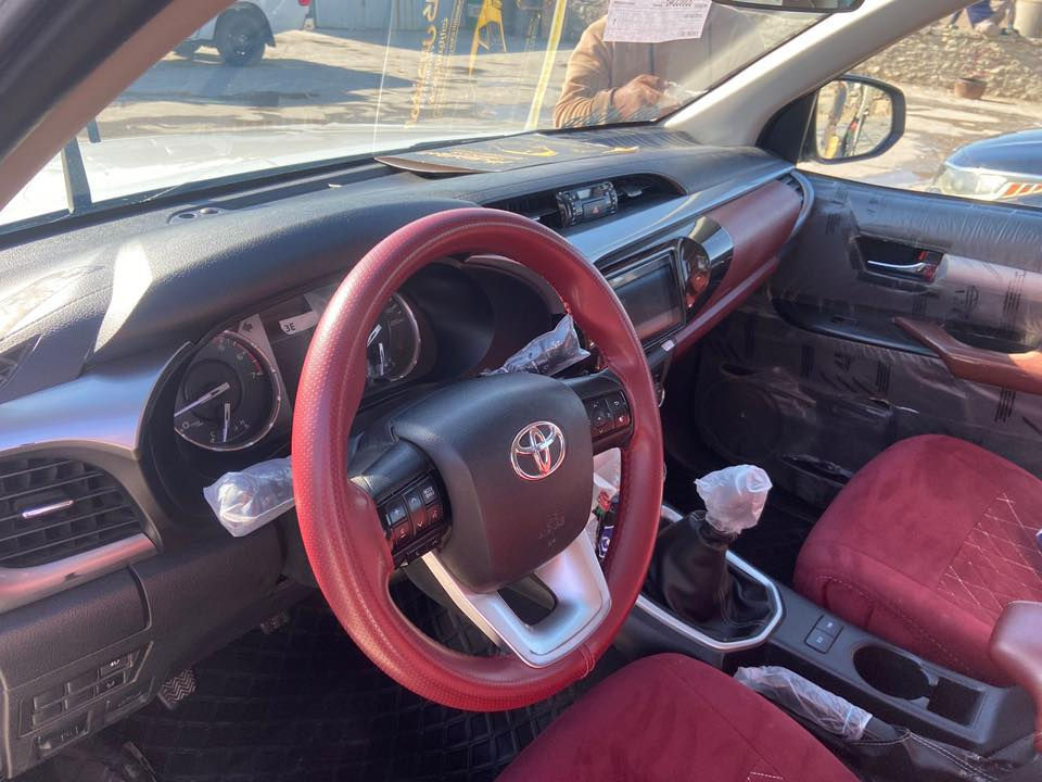 السلام عليكم
تيوتا 2022 سعودي كفاله عامه 

رقم قادسيه مداور ثاني يوم 

فول موصفات 

تحكم ستيرن جهتين 

تبريد قطعتين 

تبريد كشنات 

ويل كب 

حساس خلفي 

شاشه 
عنوان السياره السماوه 

للأستفسار ( ***********)
