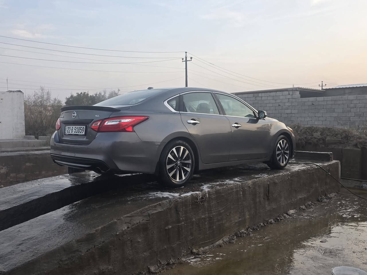 السلام عليكم  : قرأ المنشور زين واتصل وبيك خير وتدلل

 نيسان التيما للبيع موديل 2017 فئة SL فول مواصفات رقم اريبل دولي باسمي سنويه لغاية  2029  :
كلين بدون قطرة صبغ بيها بارد قليل وبيها طخه بسيطه بهلال الجامرلغ الي خلف السائق وترجع بارد وسونار عدد 2 وصور الحادث مرفقه تفرج عليها :

بصمة تشغيل وتشغيل عن بعد
بصمة صندوق
بصمة ابواب ( دخول ذكي )
قطعتين تبريد
كشنات جلد والاماميه كهرباء 
تدفئه كشنات اماميه  + ستيرن تدفئه
كامره
رادار اربغة جهات
تحكم ستيرن جهتين
اوامر صوتيه ومثبت سرعة تفاعلي
وباقي المواصفات معروفه لفئة SL
كير ومحرك مكفول 
رقم شاصي بالصور 
المكان : ديالى / المقداديه
السعر :  135 بيها مجال قليل للشراي
للاستفسلر  :  ***********
