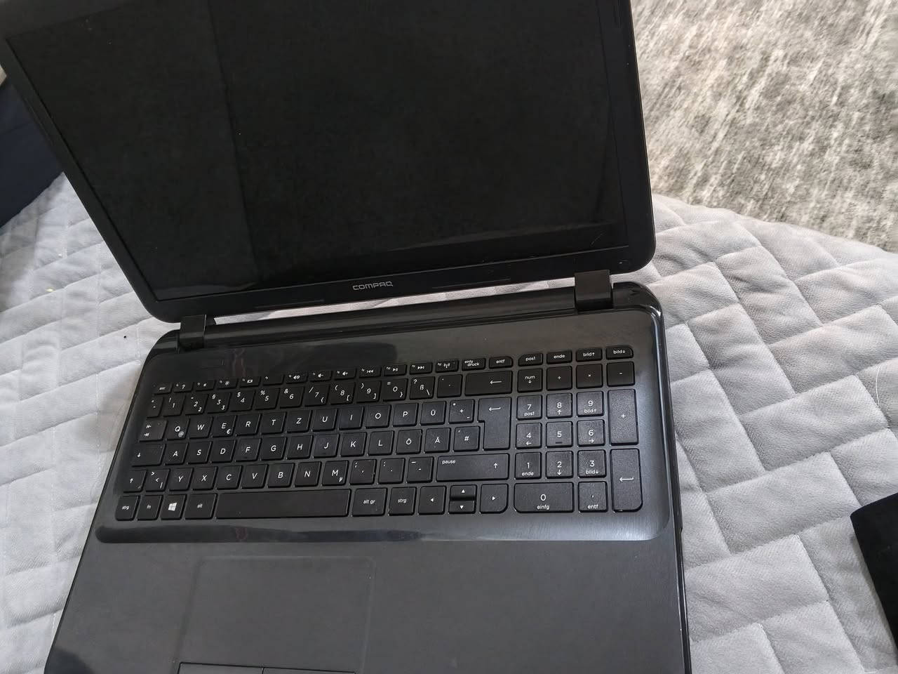 لابتوب للبيع مع الشاحنه مابي عيب السعر 75الف بي مجال


**إذا كنت صاحب هذا الإعلان وتريد حذفه لأي سبب، رجاءا أرسل رسالة إلى الدعم الفني**