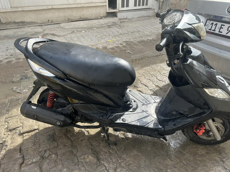 السلام عليكم ثعلب للبيع الدراجه شغاله سلف هندر كهربائيات كلها شغاله الدراجه فقط بيها ملاحضات بسيطه بل كفرات و الدشبول عطل فقط الدراجه خير من الله سعرها 500و بيها مجال مكاني الحريه و متواجد واتساب ***********
