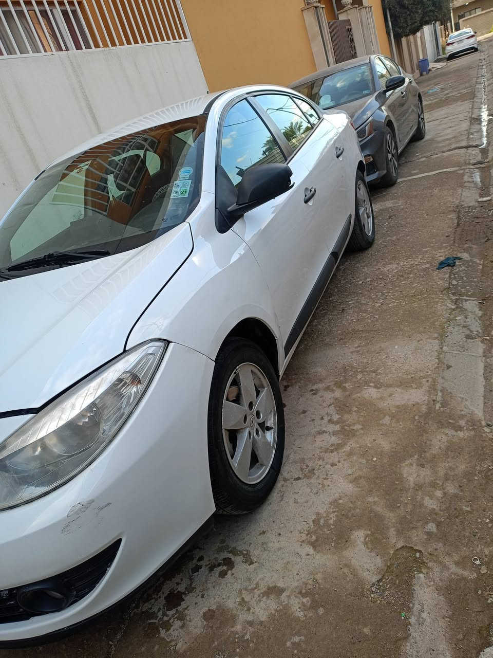 السلام عليكم رينو فلورنس 2013 رقم مشروع وطني شرط الوكاله والتحويل كوبون مامسجل سنويه عضم رقم كركوك وكيل الشرعي بلموضل تريد تحويل من الشرعي او من الوكيل بكيفك سياره مامصبوغه وضع شرطه بس بيها بارد بل بكلايت ورا والدواير بيهم صبغ قليل سياره حيل نضيفه محركها بي رخاوه بس يمشي خير من الله مامخلي بيها مكان سياره نضيفه ومامطلوبه ربع سعرها 55 ورقه وبيها مجال للشراي مكاني موصل حي الوحده رقمي ***********
واتساب ***********
