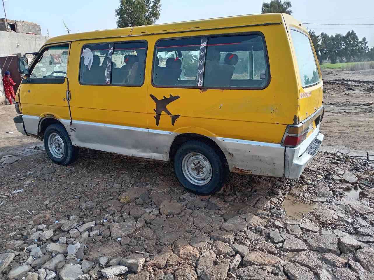 سلام عليكم كيه بسته موديل ٩٣ محرك وكير وكسل وحداديه كله جديد دوشمة وكاعيه اوكشنات خير من لله تخم تاير اربعتهن خير من لله  السياره خط اوبحث بيه مصفره راعيه موجود شرط التحويل راعيه يمي بنفس المنطقه مكان السياره بابل *********** الشراي يتصل وبيه خير ويدلل
