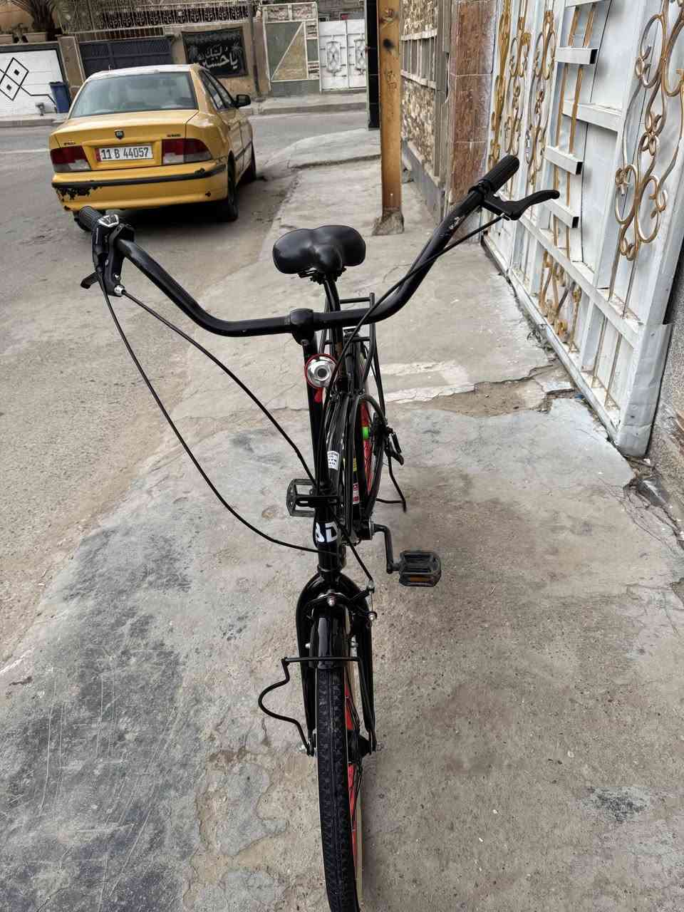 السلام عليكم
باسكل تكسي 
مديل 24
اخو جديد 
كلشي شغال بي 
السعر 100قفله 
مكاني بغداد جميله 
اي ستفسار ***********
