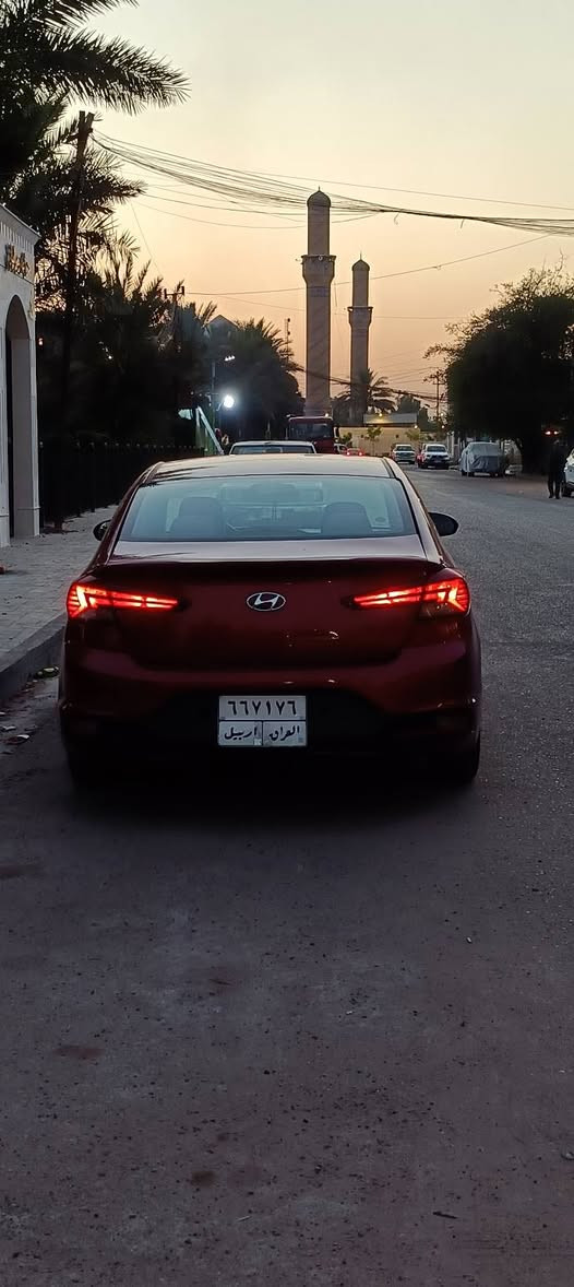 سلام عليكم النترا 2019 بيها 4قطع ايرباك جوه لستيرن وحالوب خفيف سعرها 105 (***********)
