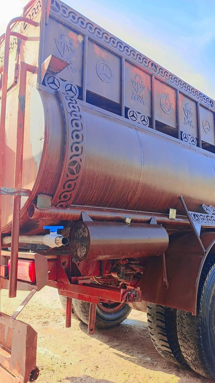 قجمه موديل 76  رقم نجف   مكينه كير شاصي علا شرط  تانكي تفصال جديد مامستخدم سعر 40 مليون بيه مجال***********
