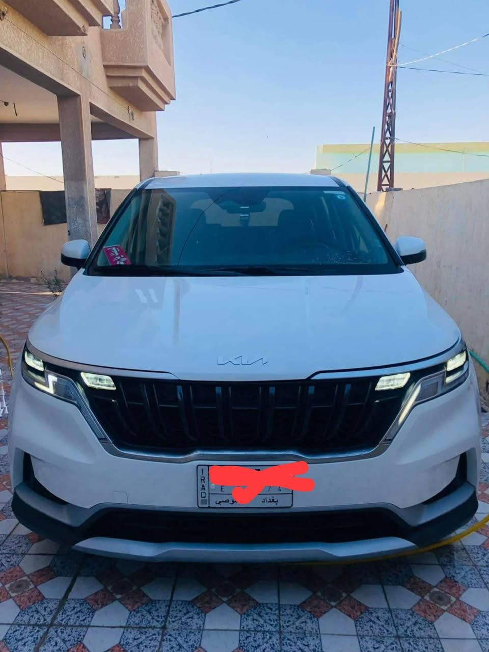 #مكلف_بالنشر
سلام عليكم 
للبيع كيا سيدونا 
وارد امريكي موديل 2023
 فول مواصفات 
مكينه خطين غاز وبانزين من الشركة 
رقم بغداد 
الضربه موضحه بالصوره 
تحويل مباشر ثاني يوم 
السياره ماشيه 21 الف ميل 

الشراي يتصل.    ***********
