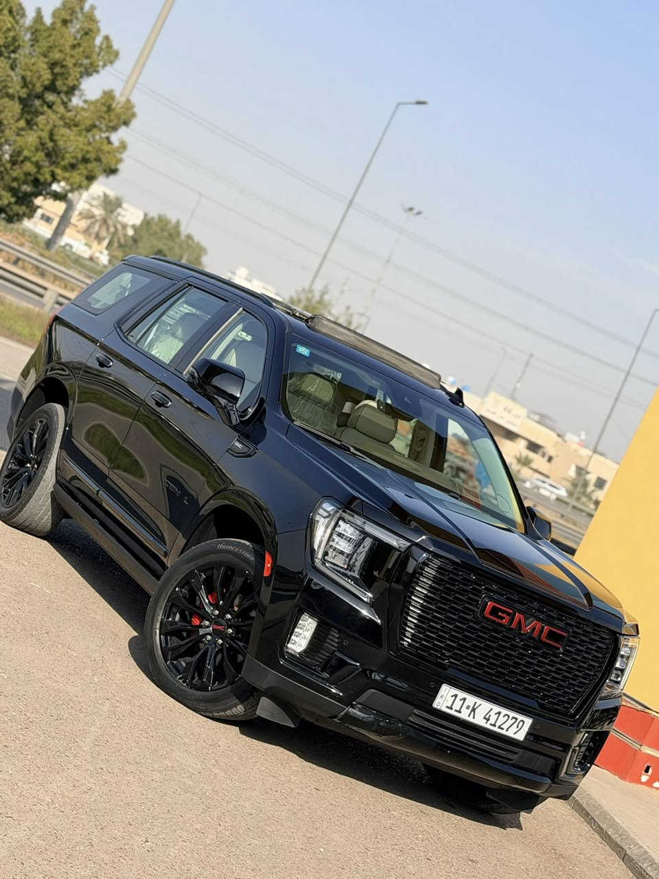 للبيع يوكن دينالي بلاك ادشن2023 خليجي وكالة المنصور مكفولة كفالة عامة كير محرك شرط مامفتوح  رقم بغداد باسمي شخصيا 

📌 مغلفة PPF

المواصفات فول ١/١

محرك 6.2 V8

 5 كامرات 

مقاعد جلد vib اوف وايت 

دخول ذكي بدون مفتاخ + سياقة ذاتية 

جكات كهرباء

حساسات امامي خلفي 

رادارات امامي وخليفي مع نظام مانع التصادم التلقائي

دبل اكسل 

شاحن لا سلكي 

بانوراما 

صندوق كهرباء 

ثلاجة لغاية درجة - 5❄

لايتات زنون LED 

شاشات خلفية

نظام المساعدة ع الطريق

المؤشرات الجانبية 

علامة GMC اماية ضوئية 

مواصفات دنالي معروفة متخلص  

السعر 560 وبيها مجال 

مكان سيارة بغداد حي الجامعه 

***********
