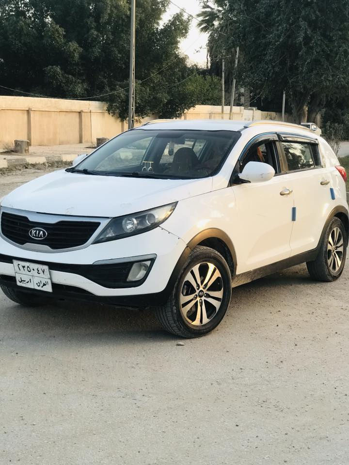 السلام عليكم سبورتج 2011خليجي تحكم استيرن جهتين شاشه تاب  اربيل سنويه انتهت ب 2019 
تريدوكاله تريد مداور 
محرك 2400دوش مكفول كير مكفول وحداديه بيها ضربه باب السايق ولايحه كصة القماره تكم مكفوله بيها صبغ مكانات قليله السعر 100 مكاني نجف ابو صخير ***********
