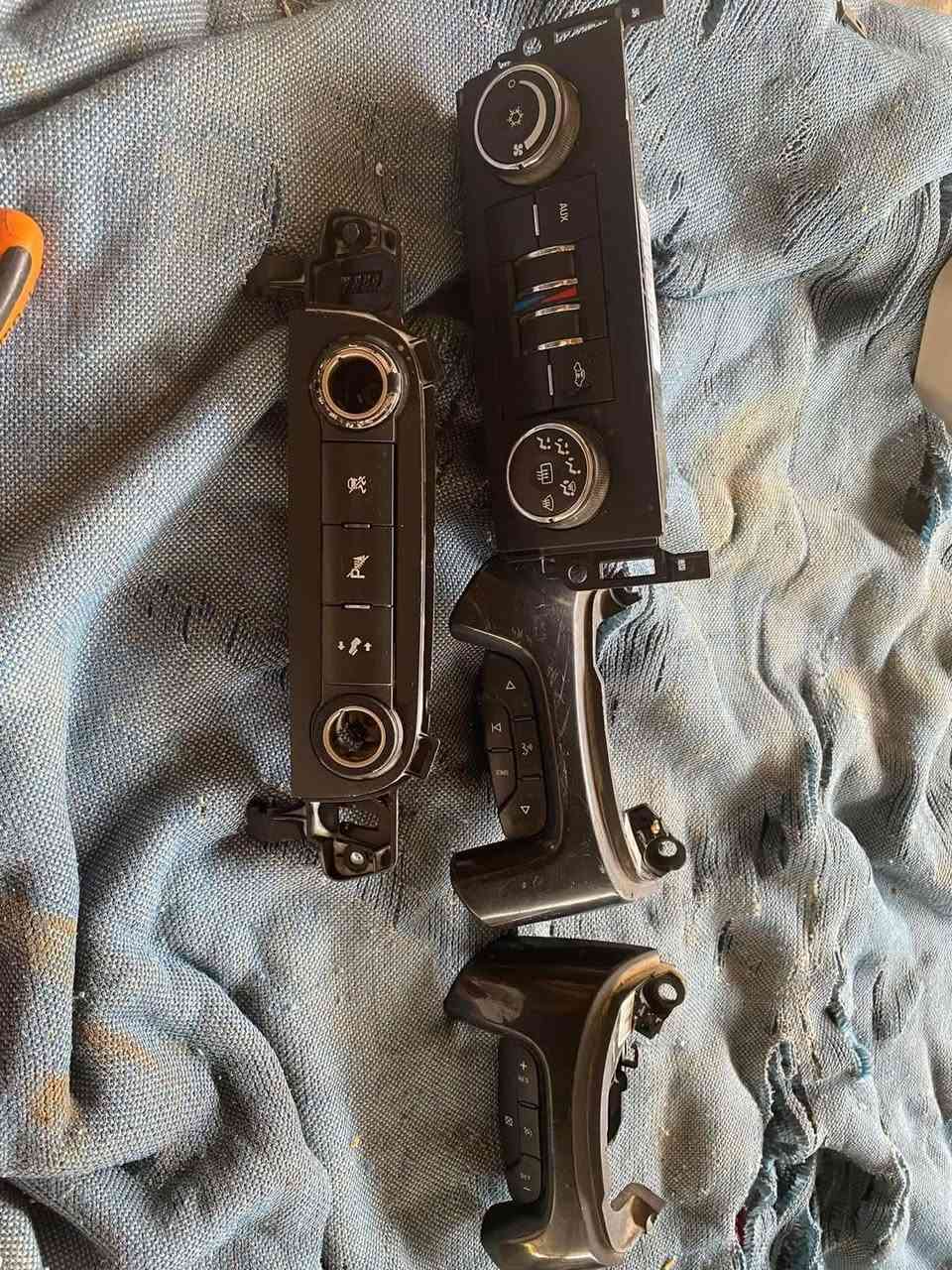 أدوات تاهو للبيع تفصيخ موبايل***********
