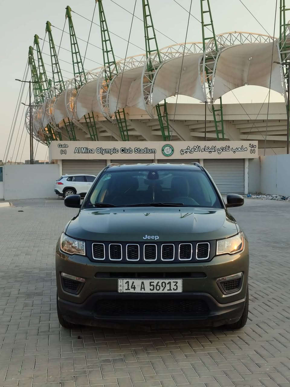 جيب كومباس حره موديل 18 جاهزة تبريد
4 سلندر مكينة 2400

مبدل مكينة جديدة موديل 23 

حادثها غرق بسيط 

بيها تلحيضات بسيطة 

ماشية 130 الف 

السعر 110 $ وبيه مجال للشراي الجاد
***********
