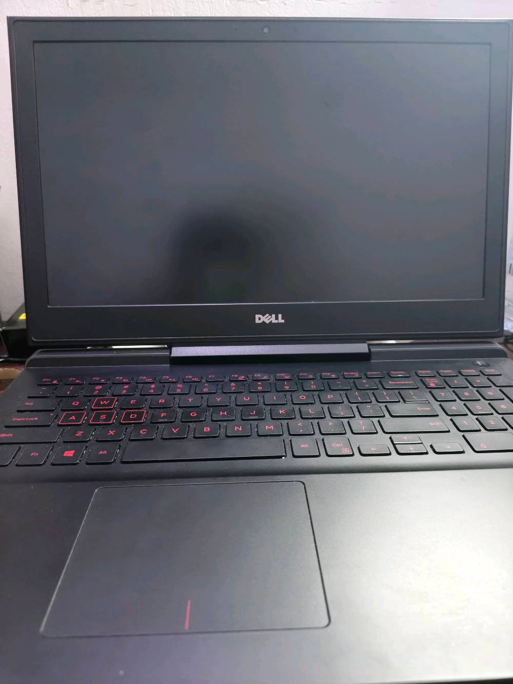 للبيع: لابتوب Dell Inspiron 15 7000 Gaming (P65F)
الجهاز نظيف وممتاز جداً للألعاب، المونتاج، والدراسة.
​مواصفات الجهاز:
​المعالج: Intel Core i7-7700HQ (جيل سابع فئة HQ القوية)

​كارت الشاشة المنفصل: Nvidia GeForce GTX 1050 Ti
  
​كارت الشاشة المدمج: Intel HD  Graphics 630

​الذاكرة (RAM): 16GB DDR4

​التخزين: 256GB SSD 

​الشاشة: 16 بوصة بدقة Full HD 

​الملحقات جميعها اصلية :

​الشاحن الأصلي للابتوب
​ماوس لاسلكي (Wireless)
​ماوس باد
​كيبورد خارجي
​مبرد لابتوب (Cooling Pad) هدية

​السعر:

​610.000 دينار عراقي (شامل كل الملحقات)  (مكاني كربلاء سيف سعد) 
​للتواصل يرجى مراسلة الخاص.